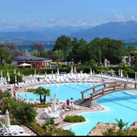 Apartament Casa Lorenzo Desenzano del Garda Zewnętrze zdjęcie