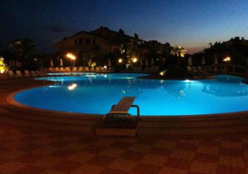 Apartament Casa Lorenzo Desenzano del Garda Zewnętrze zdjęcie