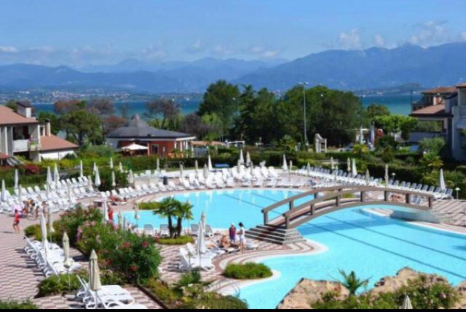 Apartament Casa Lorenzo Desenzano del Garda Zewnętrze zdjęcie