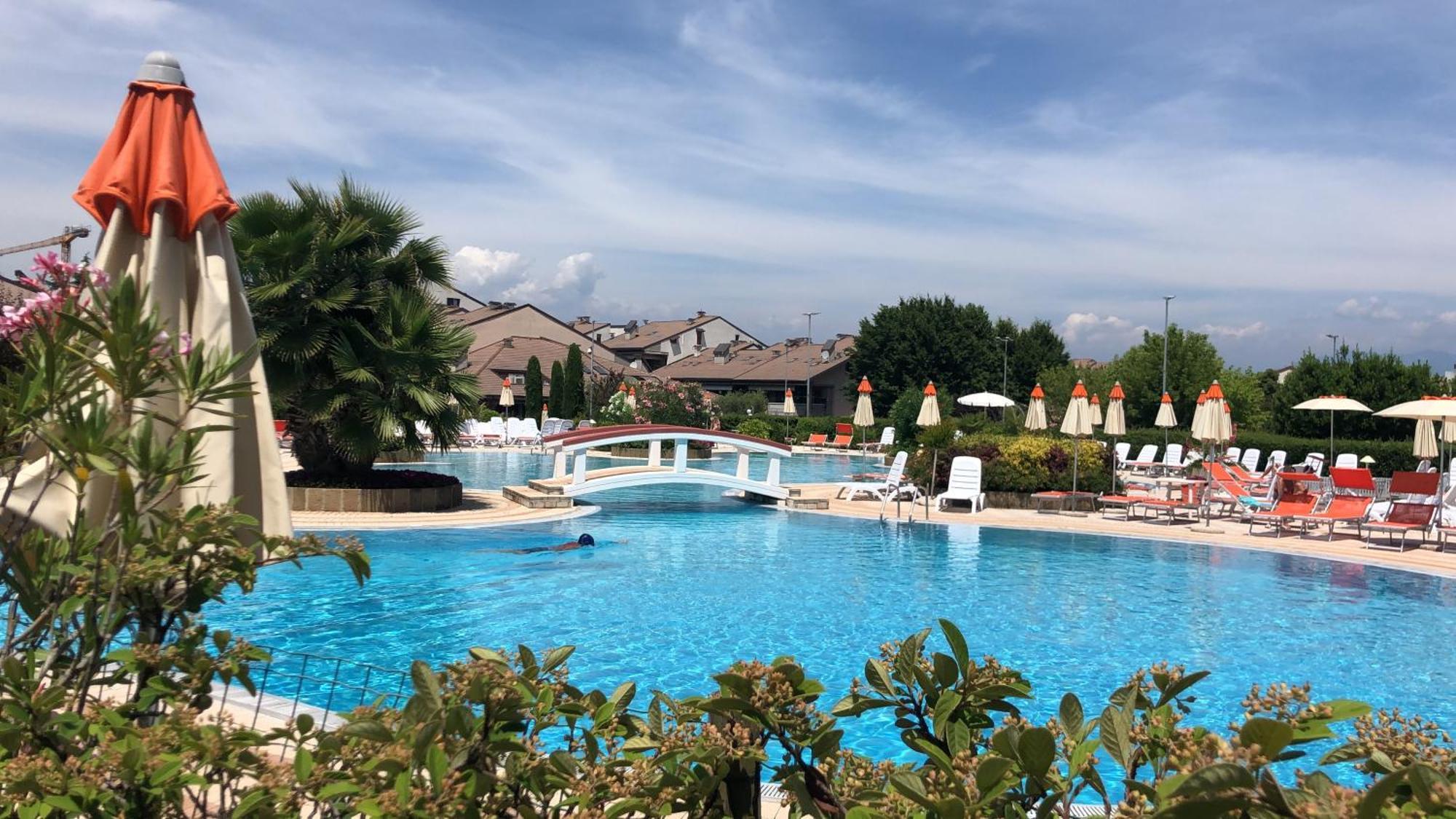 Apartament Casa Lorenzo Desenzano del Garda Zewnętrze zdjęcie